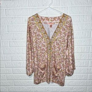Power 2 The Flower Floral Women's Top with Gold Accents